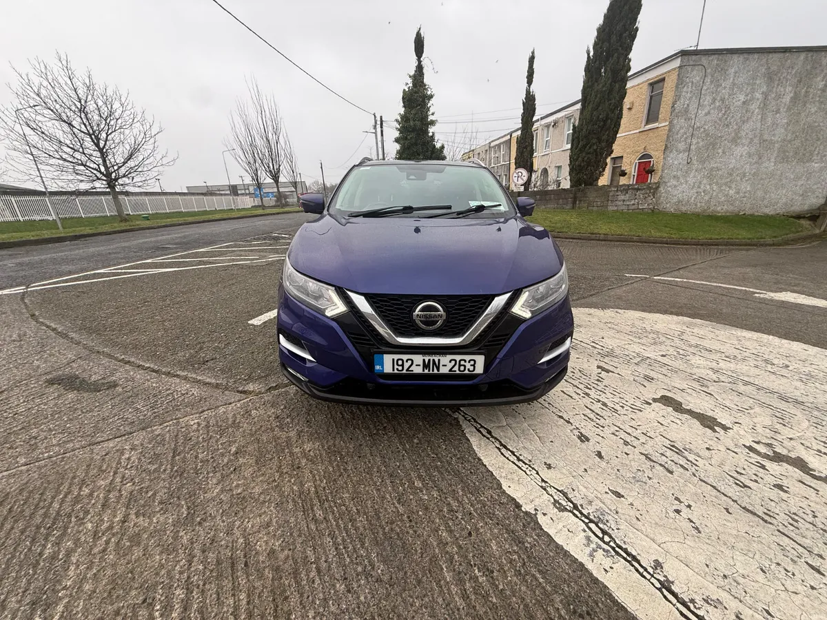 Nissan Qashqai 2019 premium - Image 2