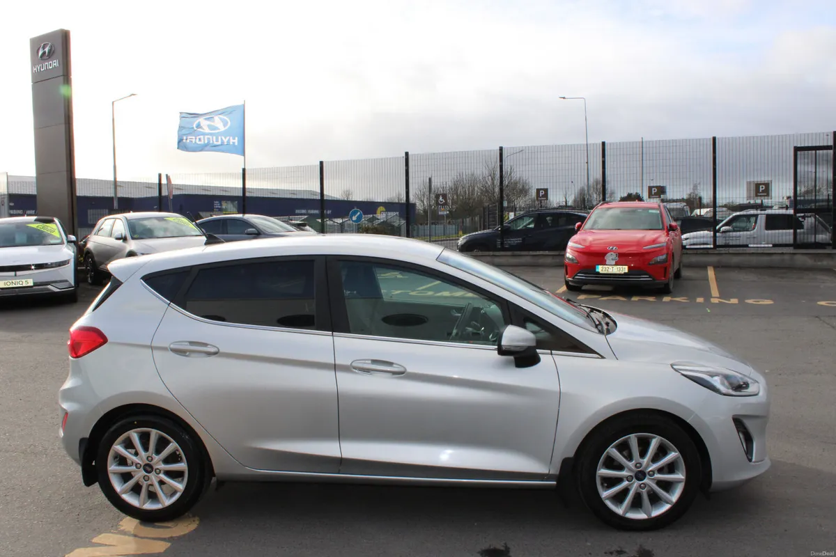 Ford Fiesta 2021 - Image 6