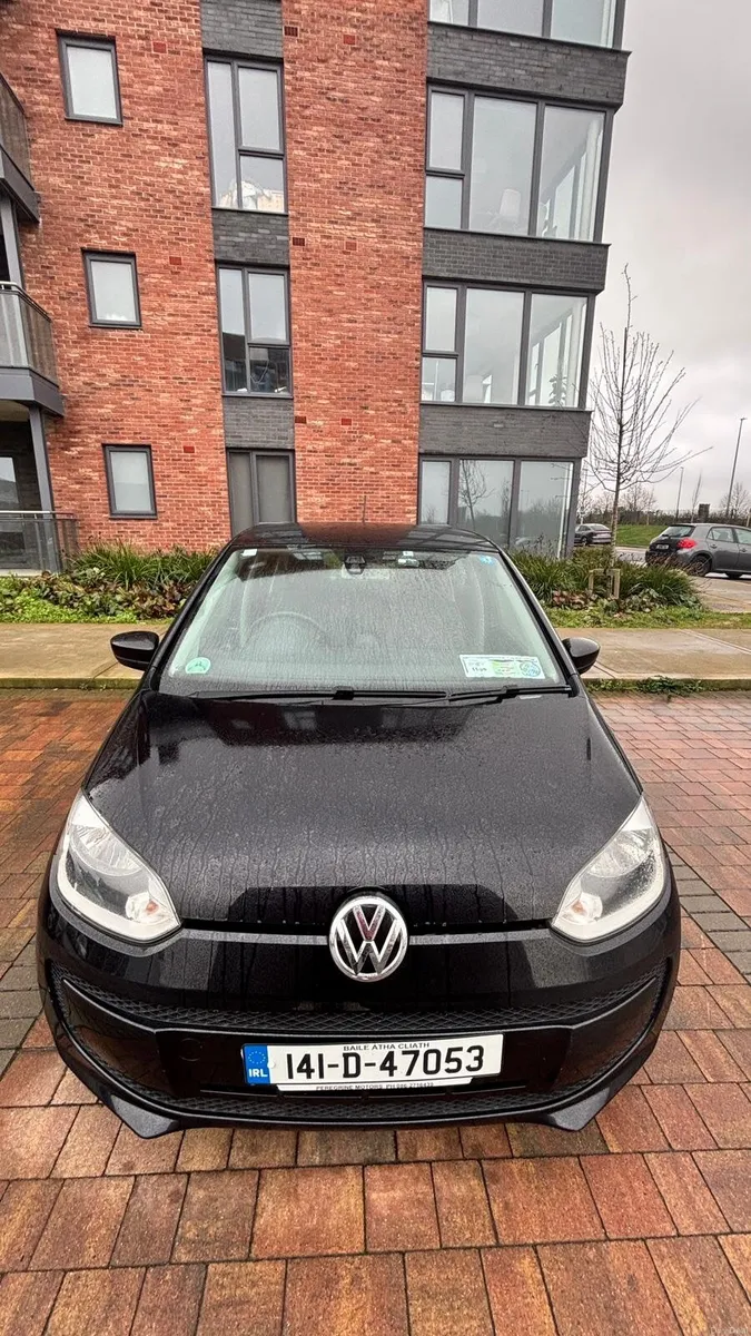 Volkswagen up! 2014 - Image 1