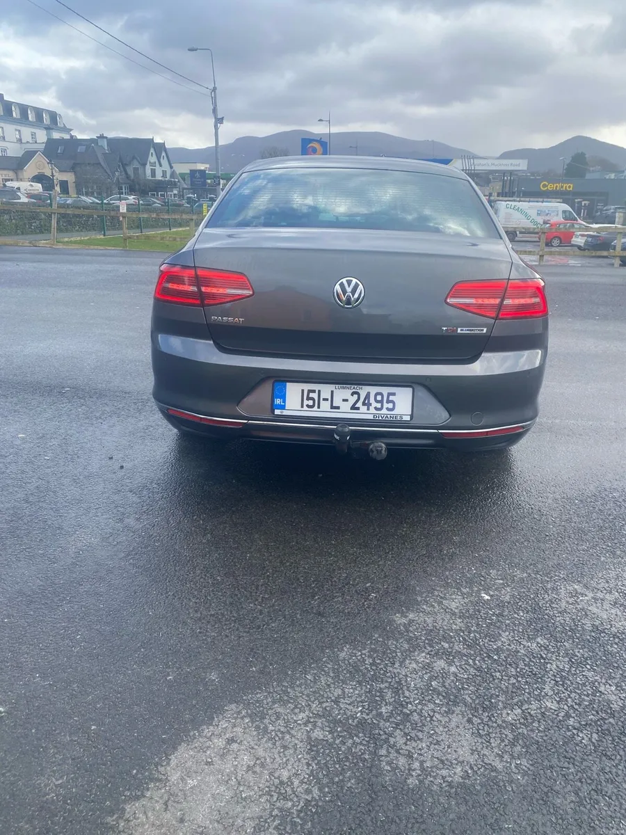 2015 Volkswagen Passat Highline - Image 3