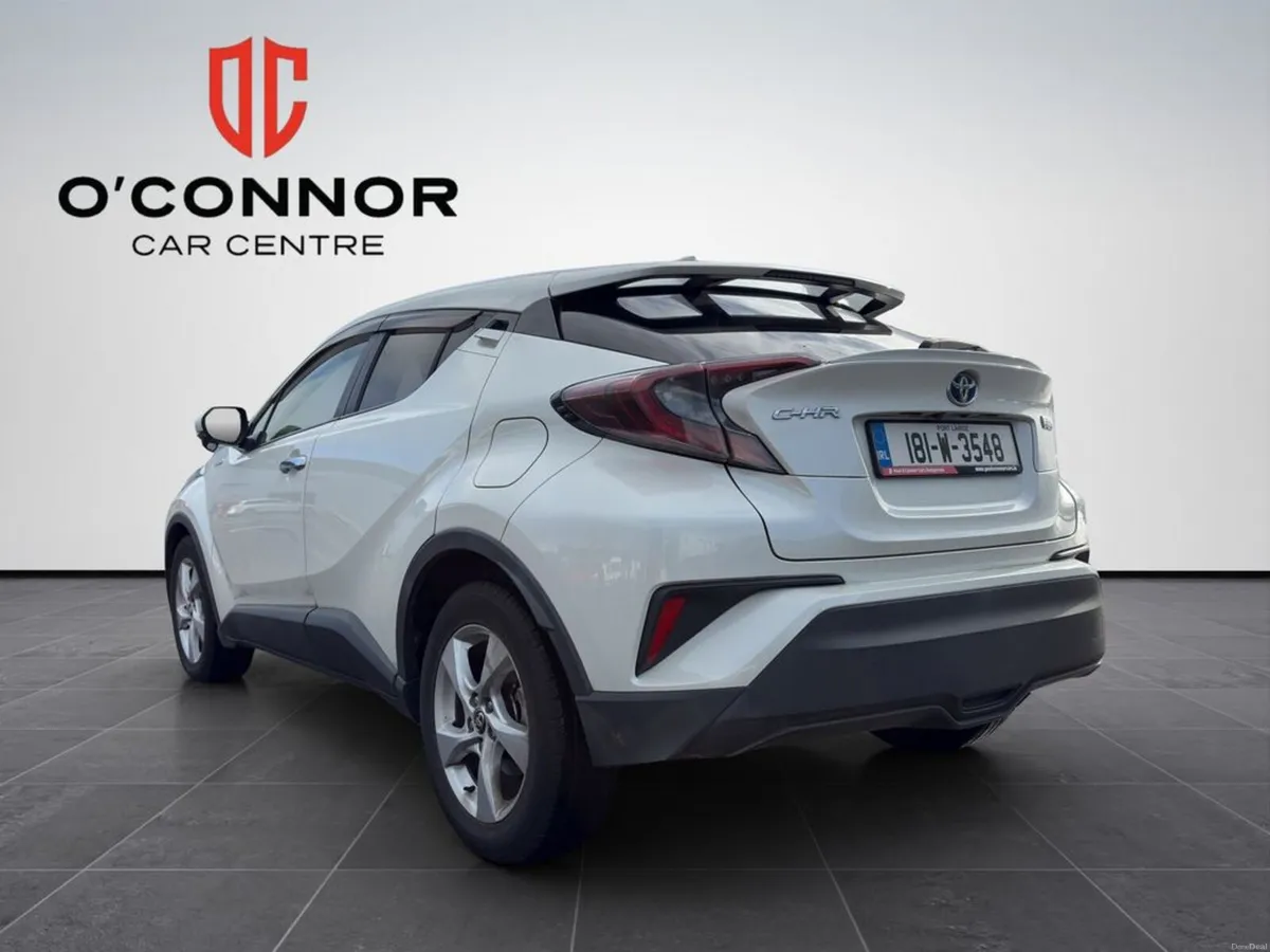 Toyota C-HR "Looks cool without trying… and drives - Image 3