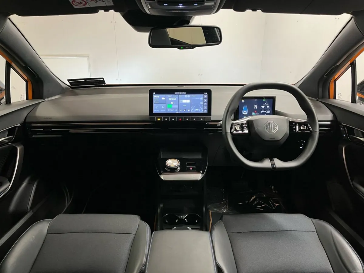 MG MG4 Trophy EV 64kWh 203BHP - Reversing Camera - - Image 4