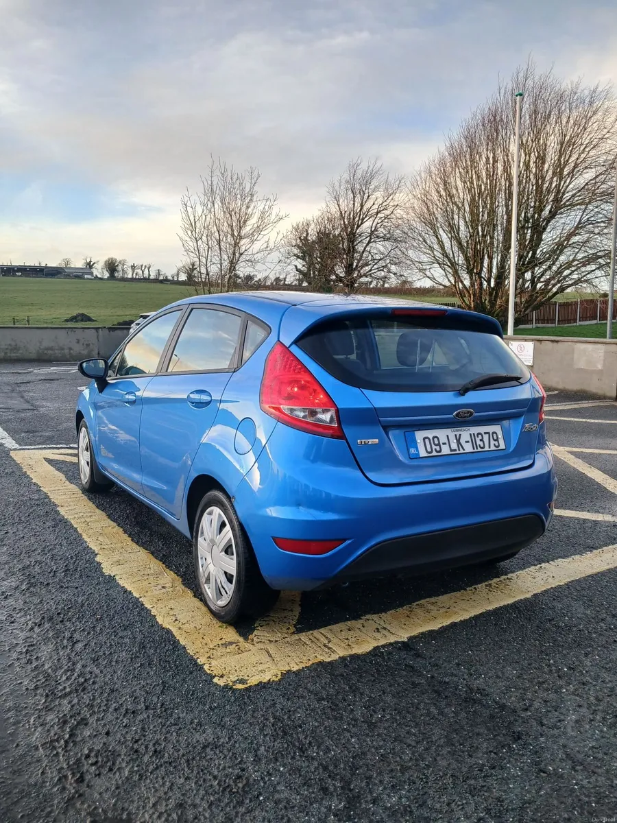 Ford Fiesta 2009 Diesel - Image 2