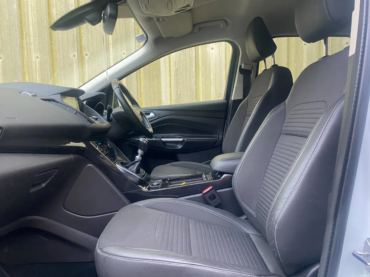 Ford Kuga 2019///TITANIUM//FINANCE AVAILABLE// - Image 4