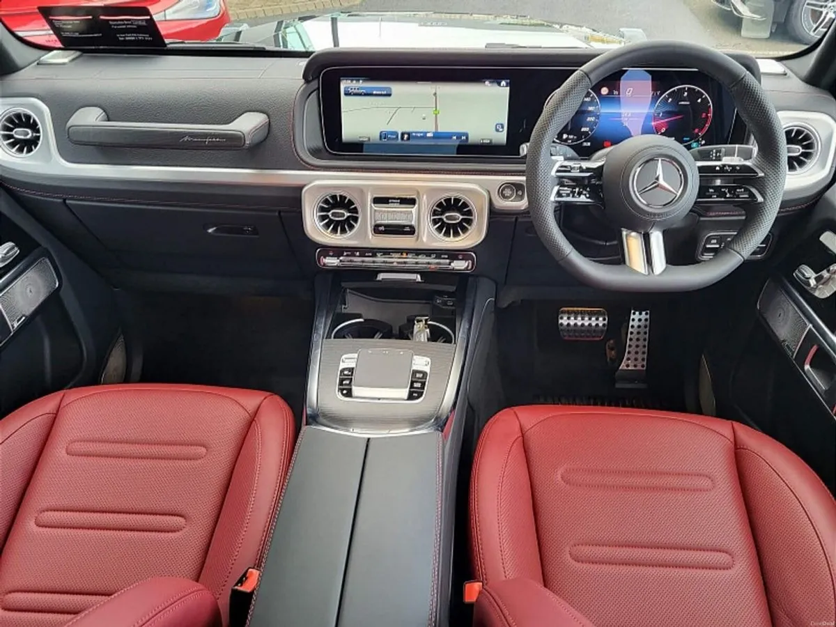 Mercedes-Benz G-Class G450d AMG LINE 4MATIC AUTO * - Image 4
