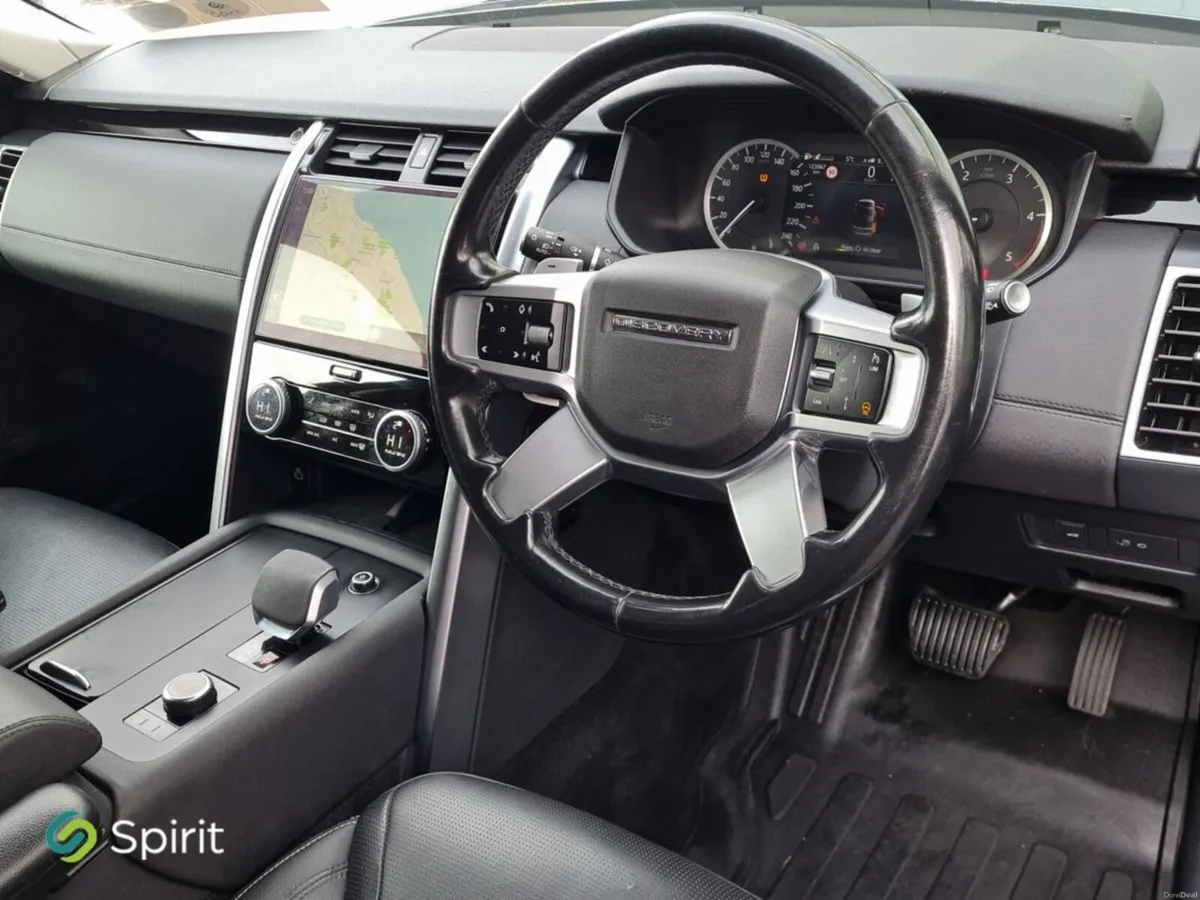 Land Rover Discovery DISCOVERY 3.0 SD6 SE - Image 4