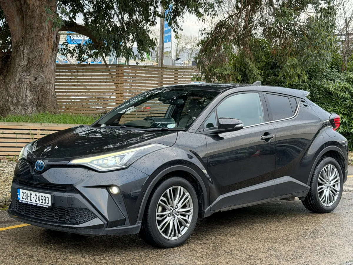 2023 Toyota C-HR..PETROL HYBRID..REAR CAM - Image 2