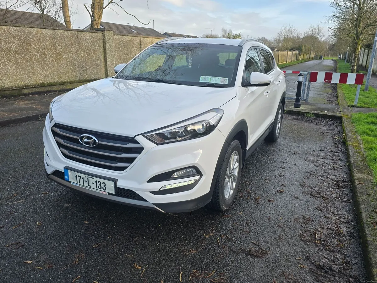 2017 Hyundai Tucson EXCLUSIVE - Image 4