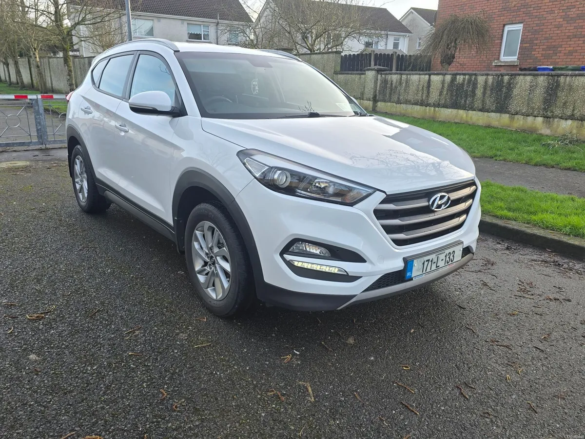 2017 Hyundai Tucson EXCLUSIVE - Image 1