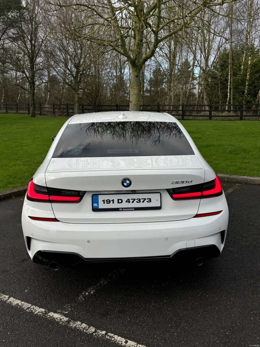 BMW 3-Series 2019 M sport Plus - Image 4