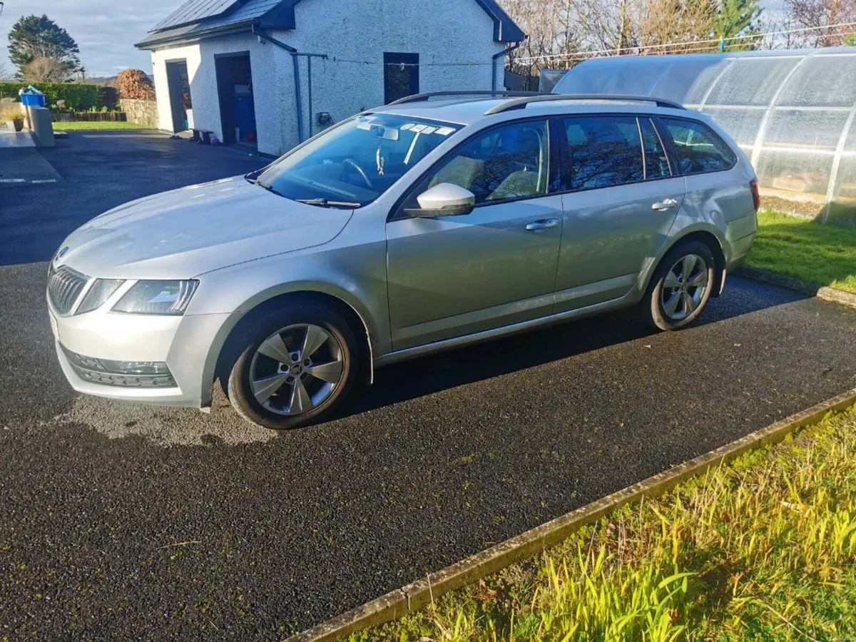 Skoda Octavia - Image 1