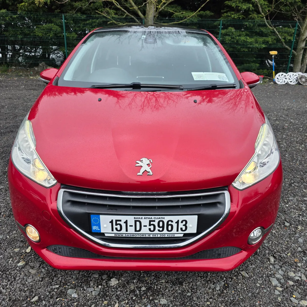 Peugeot 208 Automatic 2015 Low Miles - Image 2