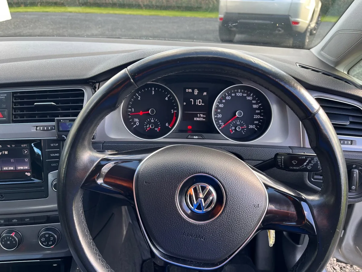 Volkswagen Golf 2014 - Image 1