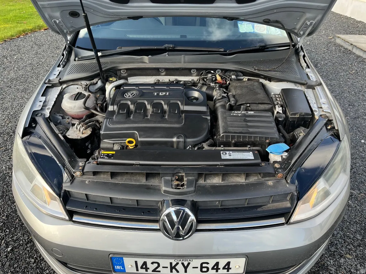 Volkswagen Golf 2014 - Image 2