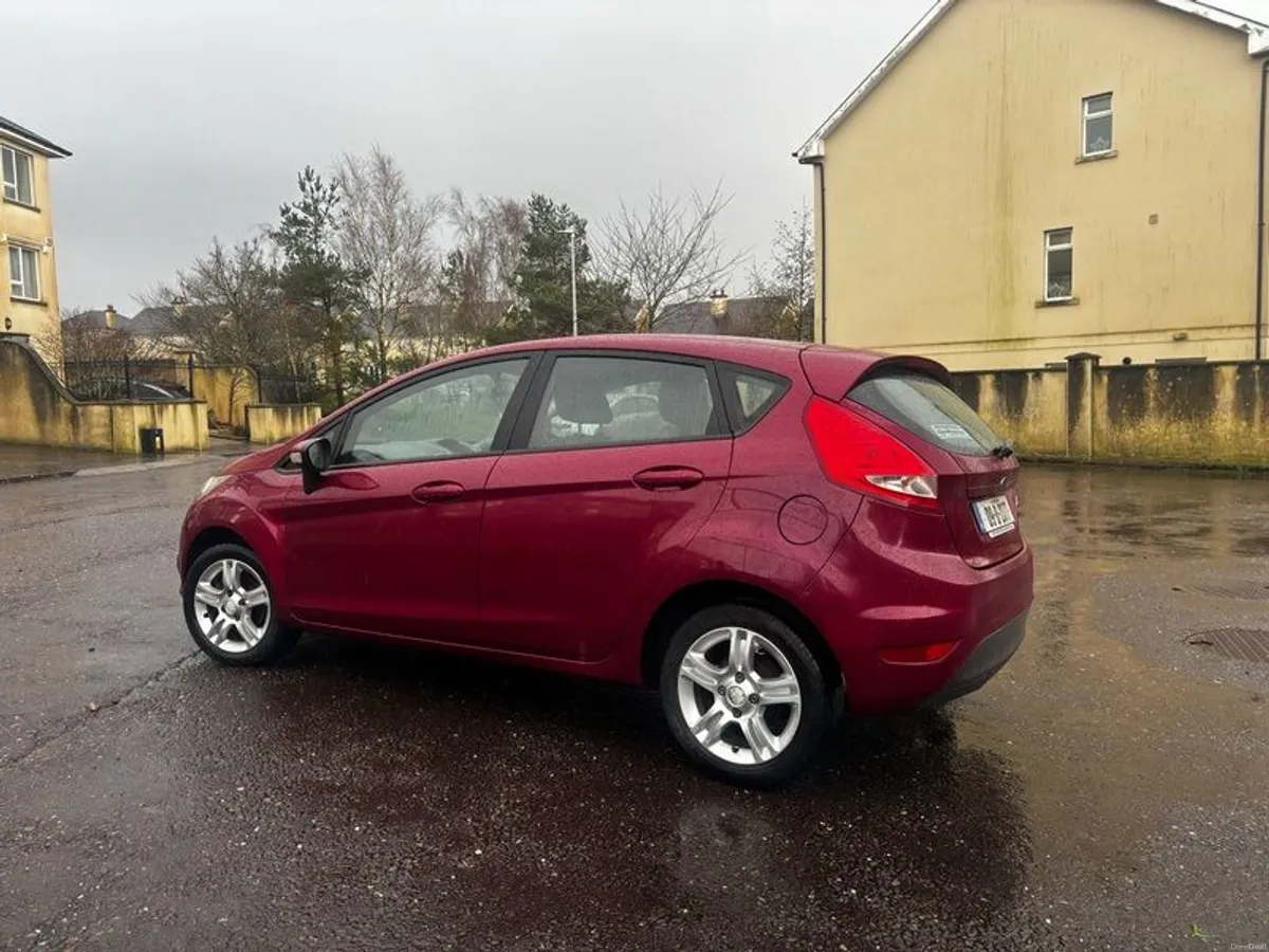 2009 Ford Fiesta - Image 4