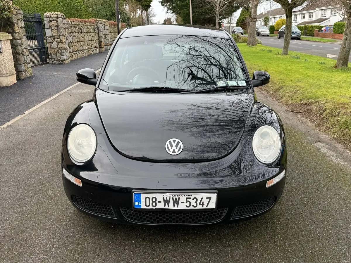 2008 Volkswagen Beetle - Image 4
