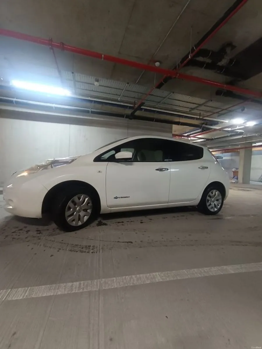 2016 Nissan Leaf - Image 4