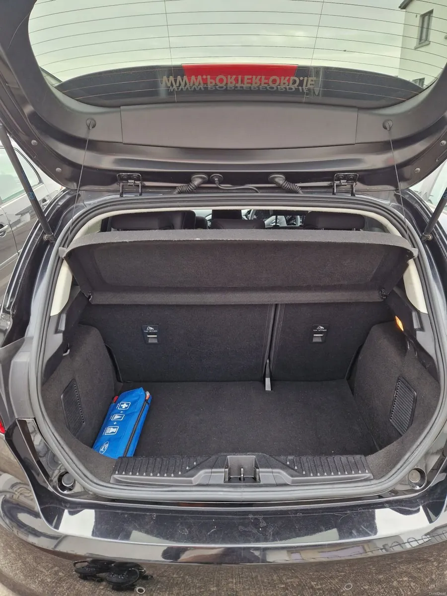Ford Fiesta 2021 - Image 2