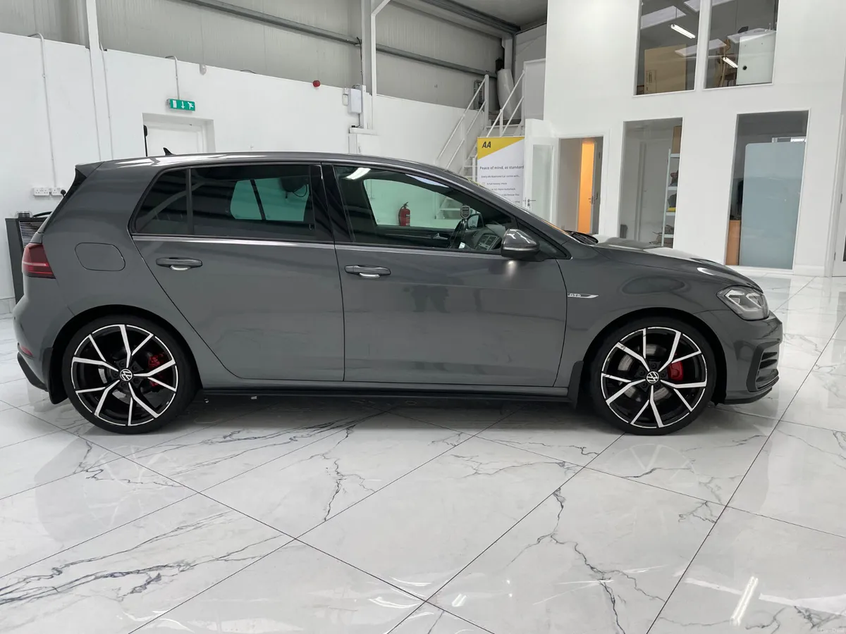 Volkswagen Golf 2018 - Image 2