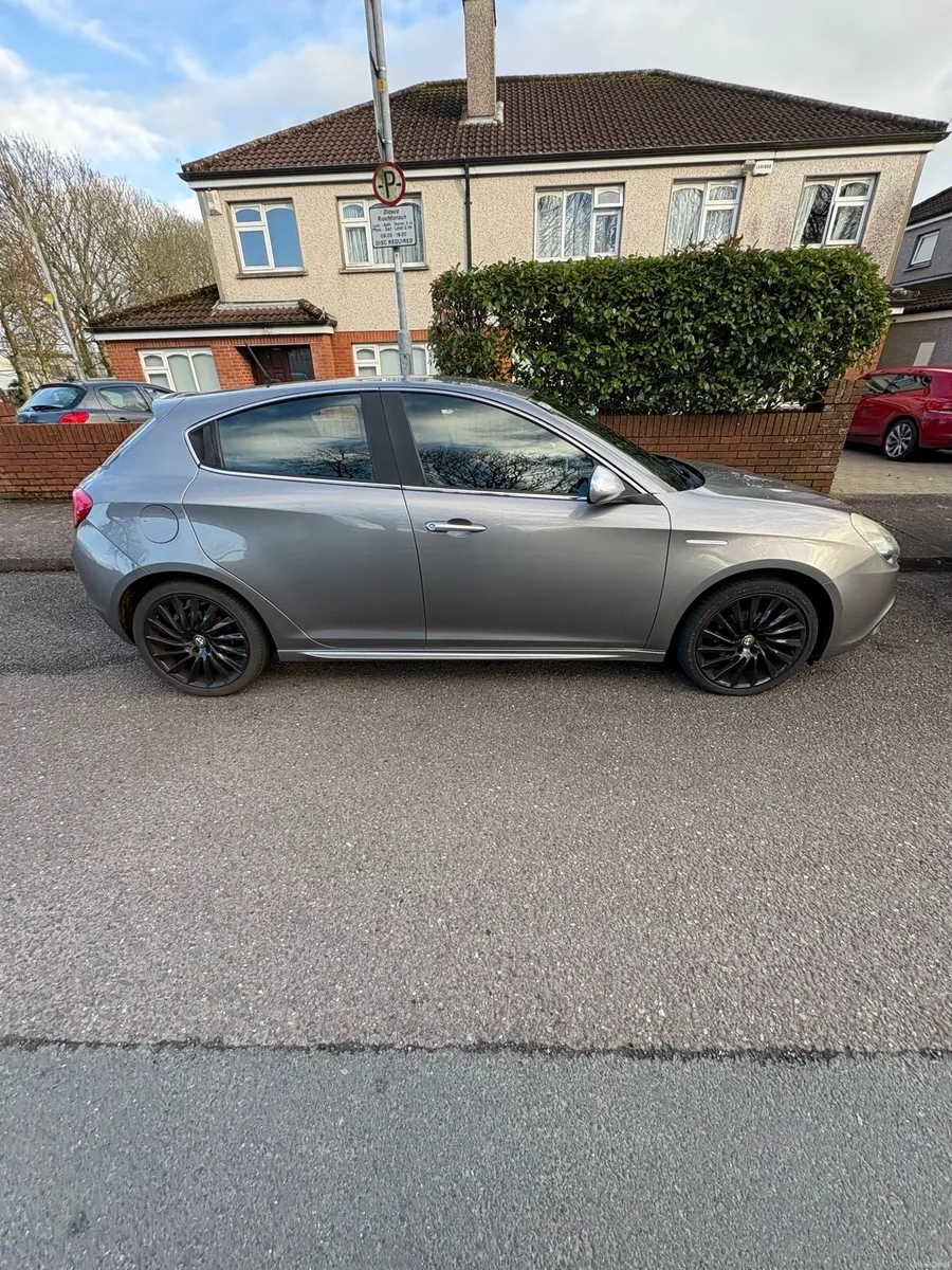 Alfa Romeo Giulietta for Sale - Image 3