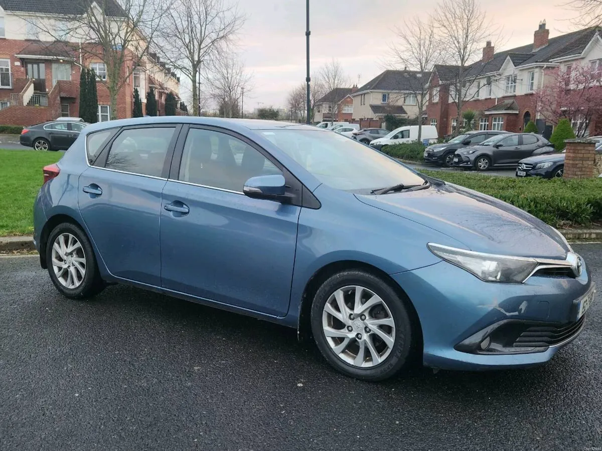 Toyota Auris 1.6 Diesel Business edition Nct:12-26 - Image 1