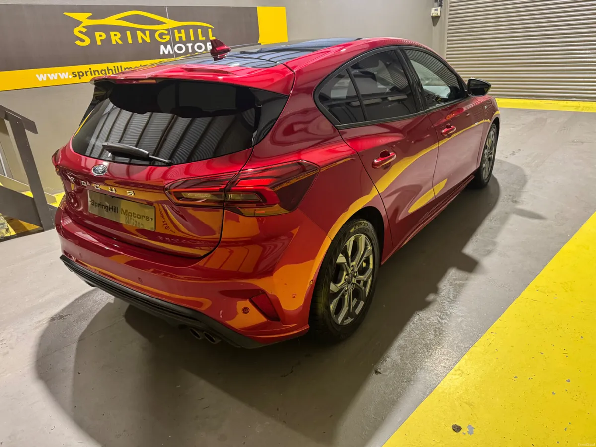 2024 Ford Focus MHEV 1.0T St-Line Petrol 125 BHP - Image 4