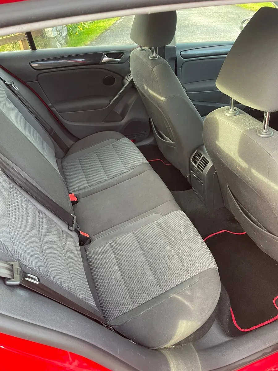Volkswagen Golf 2012 - Image 4