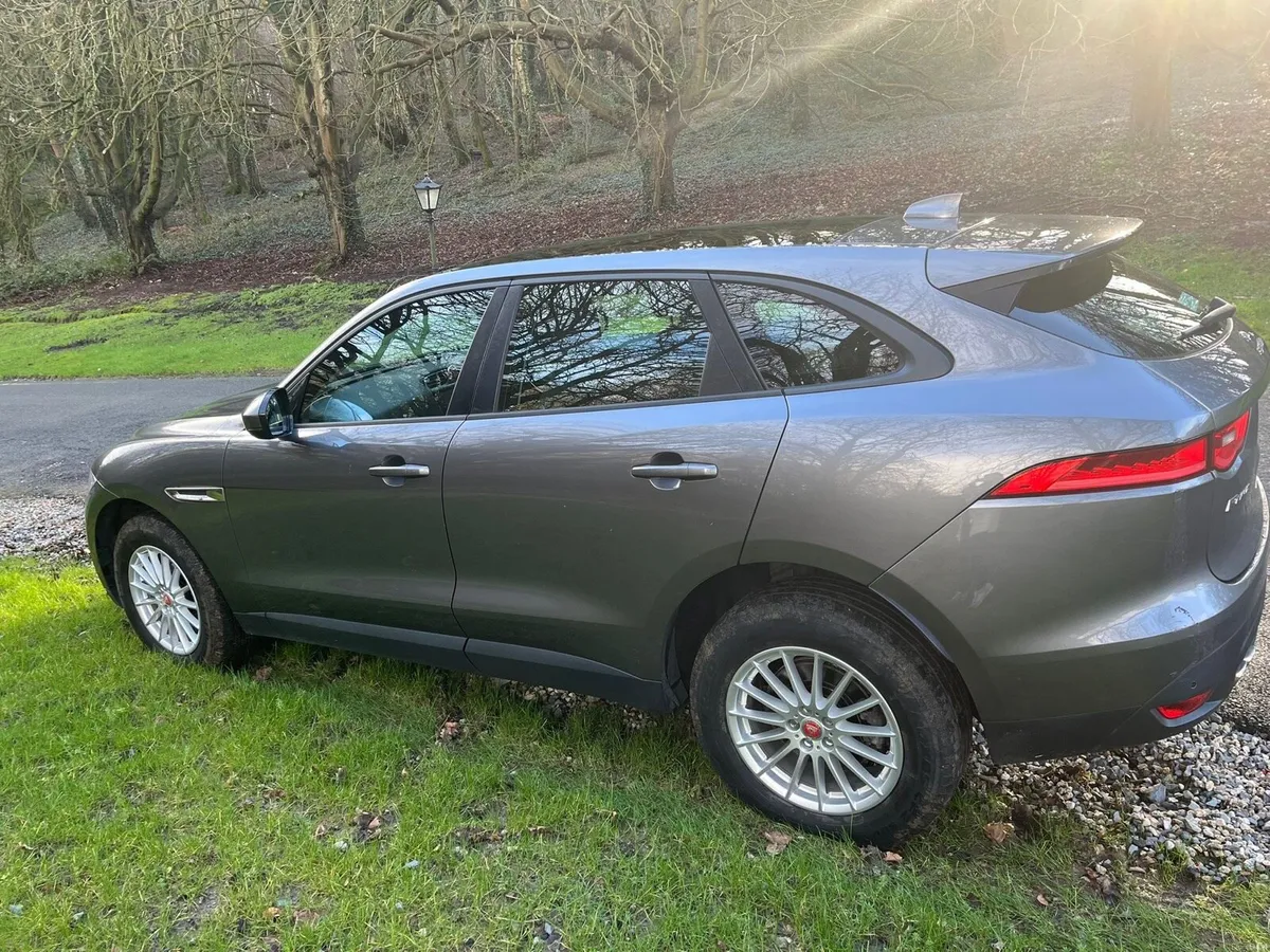 Jaguar F Pace - Image 3