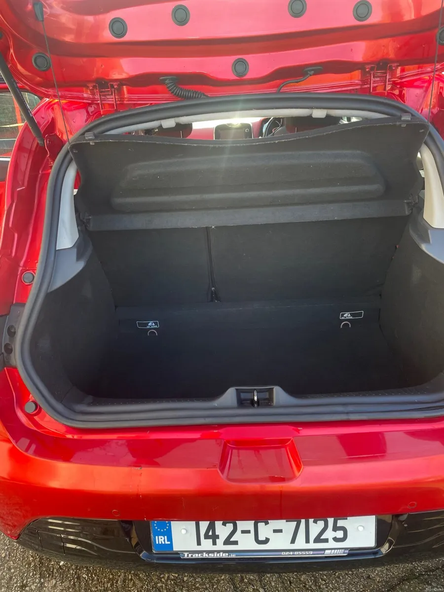 Renault Clio 2014 - Image 2