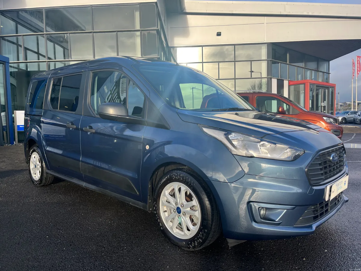 Ford Tourneo Connect 2021, Wheelchair Accessible - Image 2