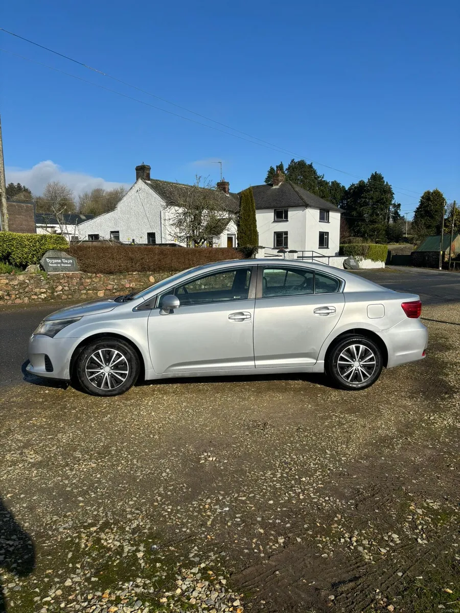 141 Toyota AVENTIS  DIESEL  Long  Nct - Image 3