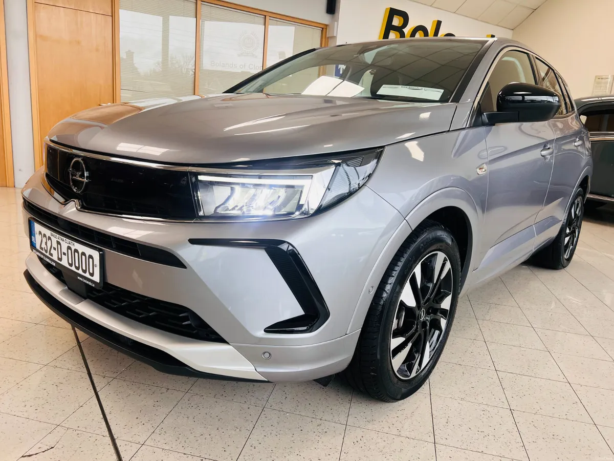 AUTO HYBRID ONLY 8000 Kms As New Best Value - Image 1