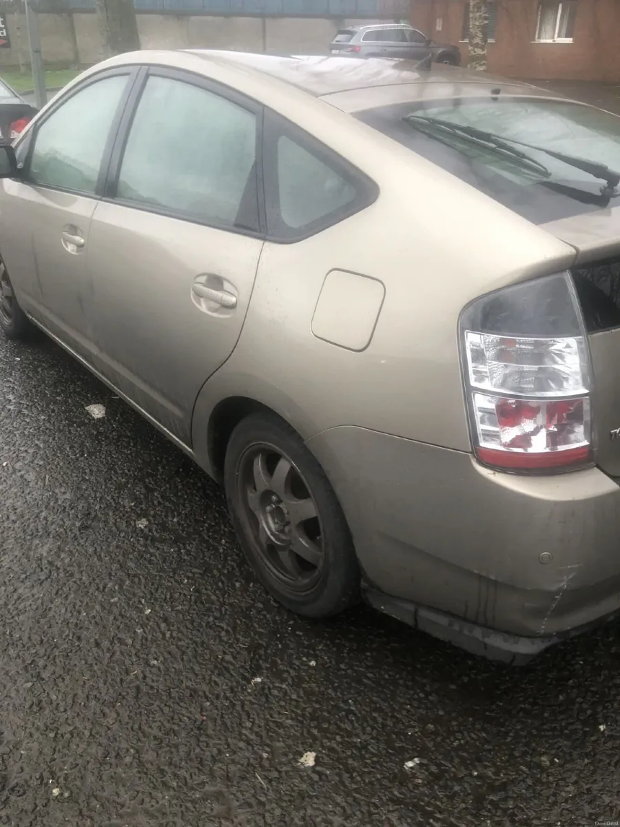 Toyota Prius 2005 - Image 4