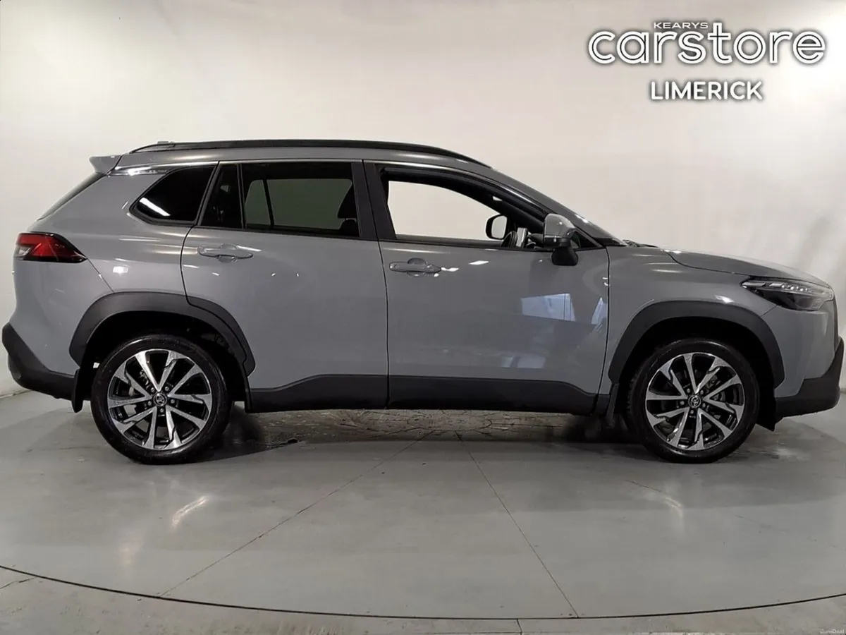 Toyota Corolla 1.8 Hybrid Sport Hatchback - Image 2