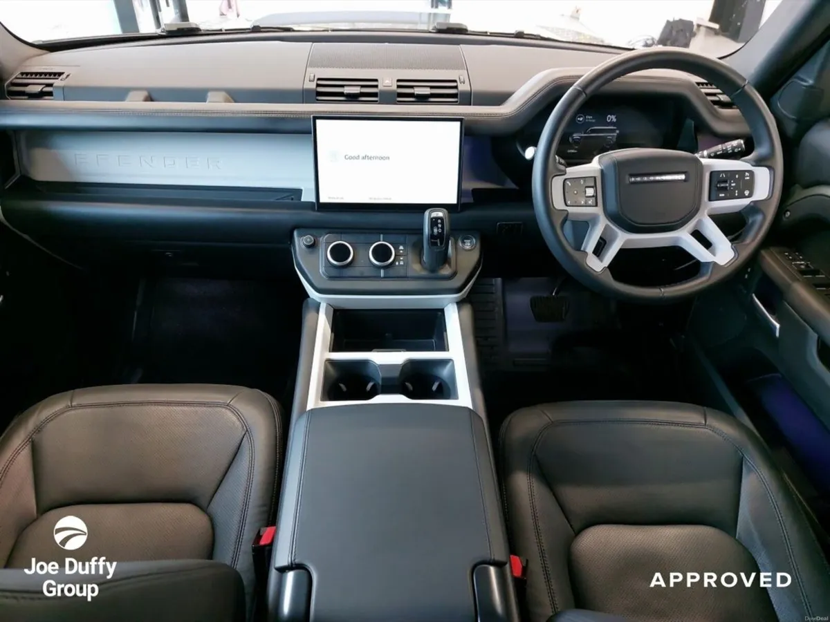 Land Rover Defender 110 X-Dynamic HSE  P300 - Image 4