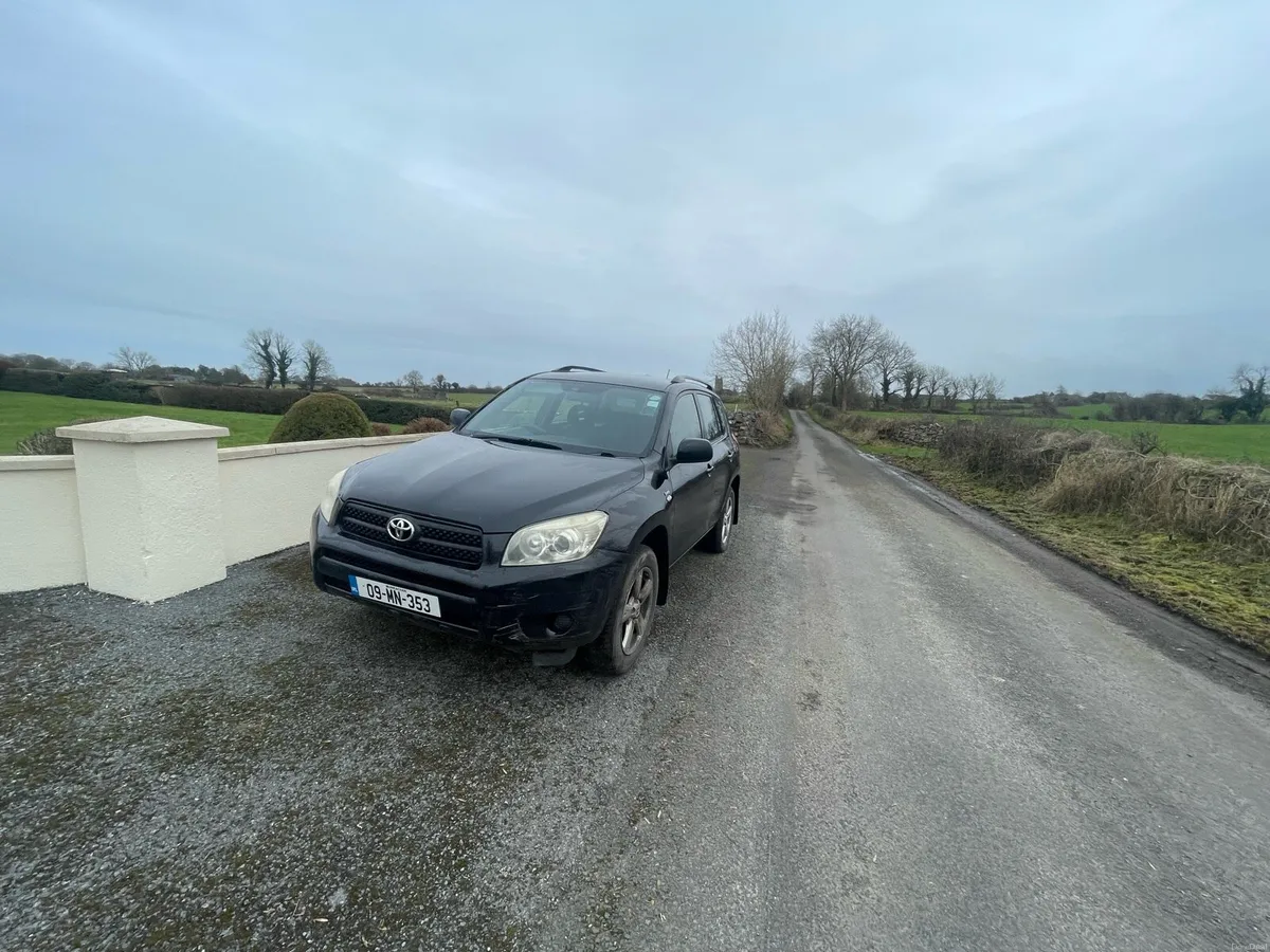 2009 Toyota rav 4 - Image 2