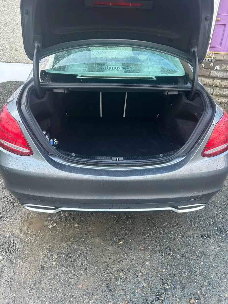 Mercedes C-Class - Image 2