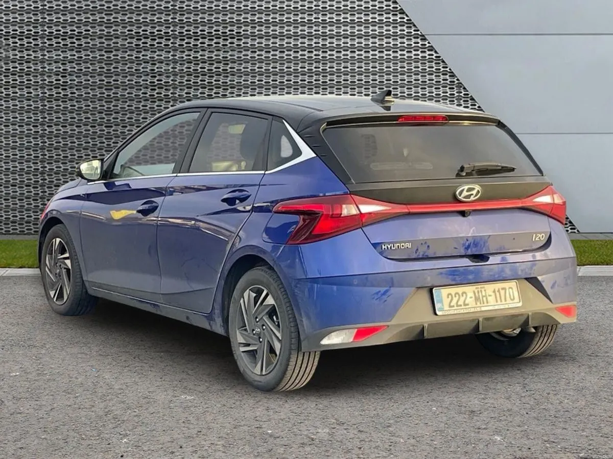 Hyundai i20 1.2 Launch Edition 2 Tone Roof - Image 3