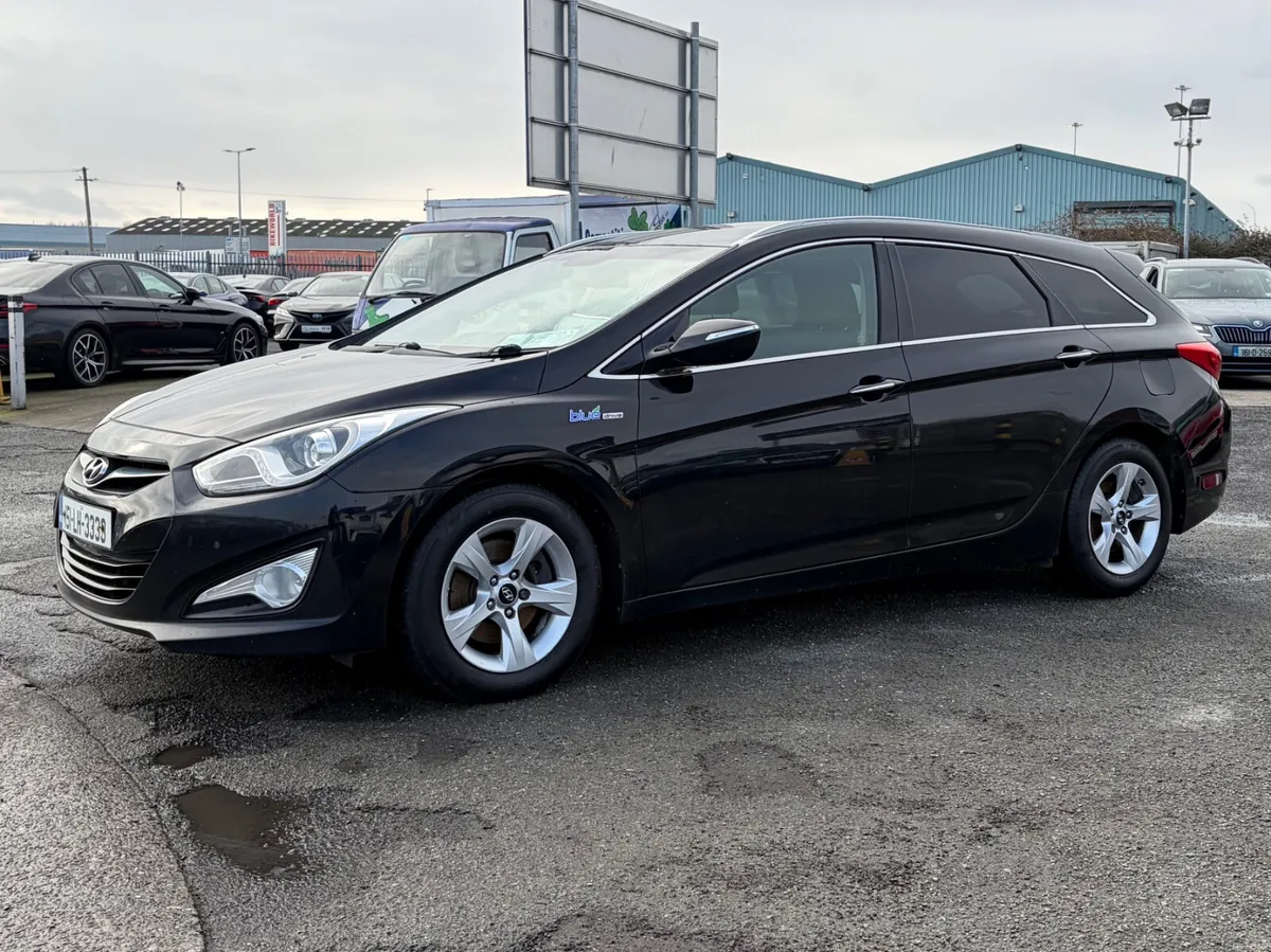 2015 Hyundai i40 1.7D Estate Nct 06/26 Tax 10/26 - Image 1