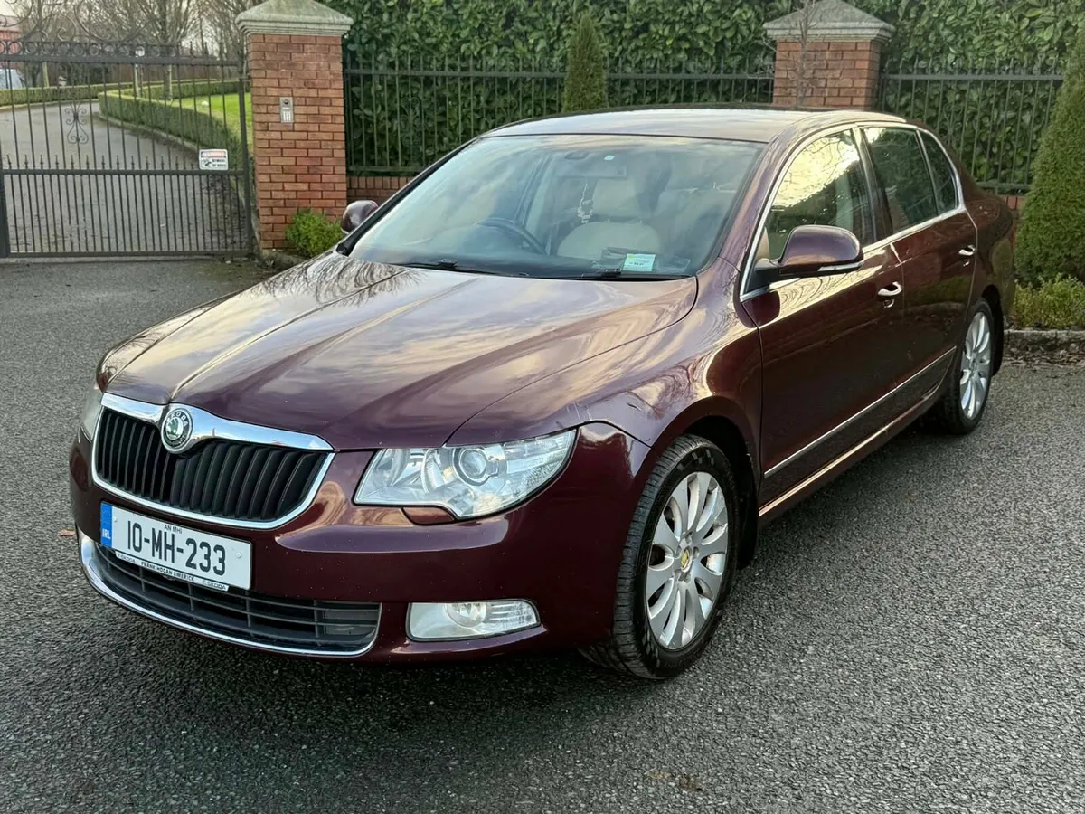 SKODA SUPERB 2.0TDI AUTOMATIC GEARBOX 170HP - Image 4