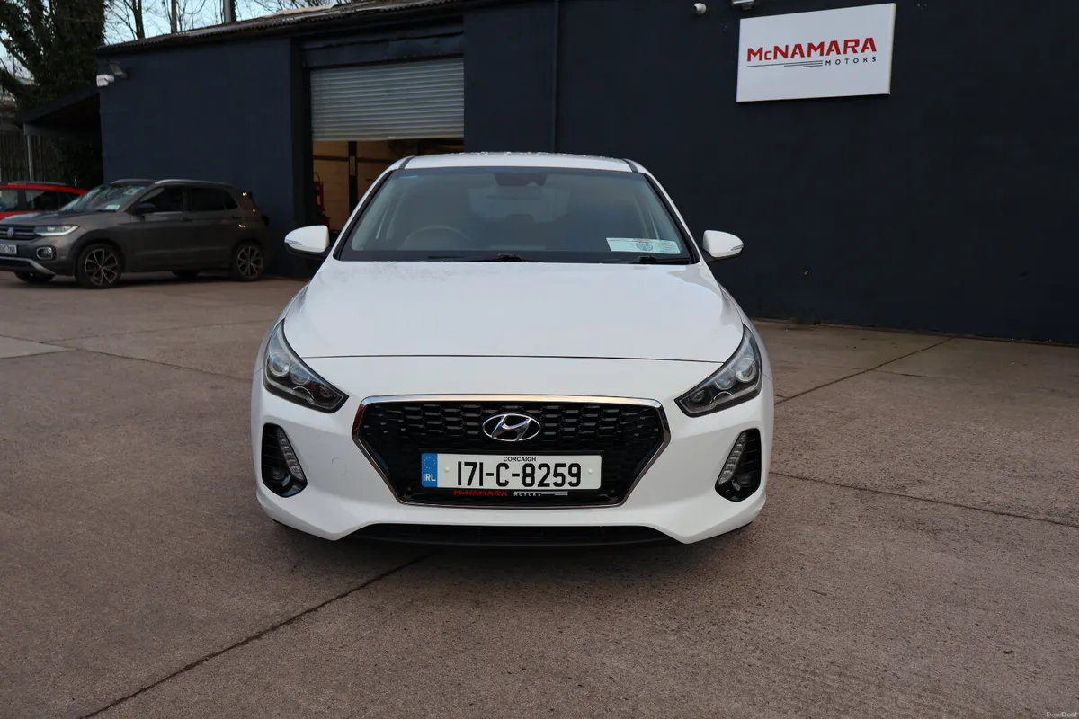 Hyundai i30 Deluxe Low Km's 1 Owner 24 month NCT! - Image 4