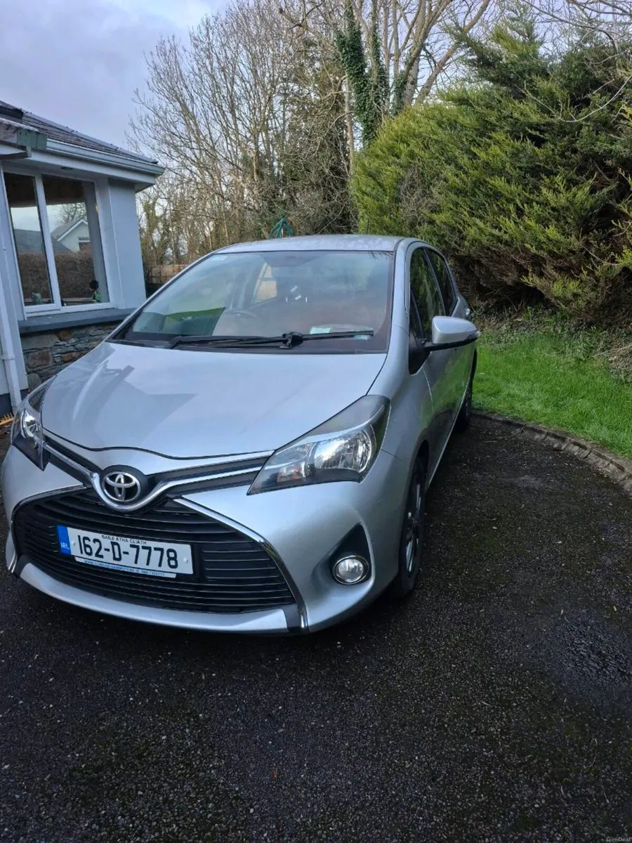 2016 Toyota Yaris 1lt - Image 4