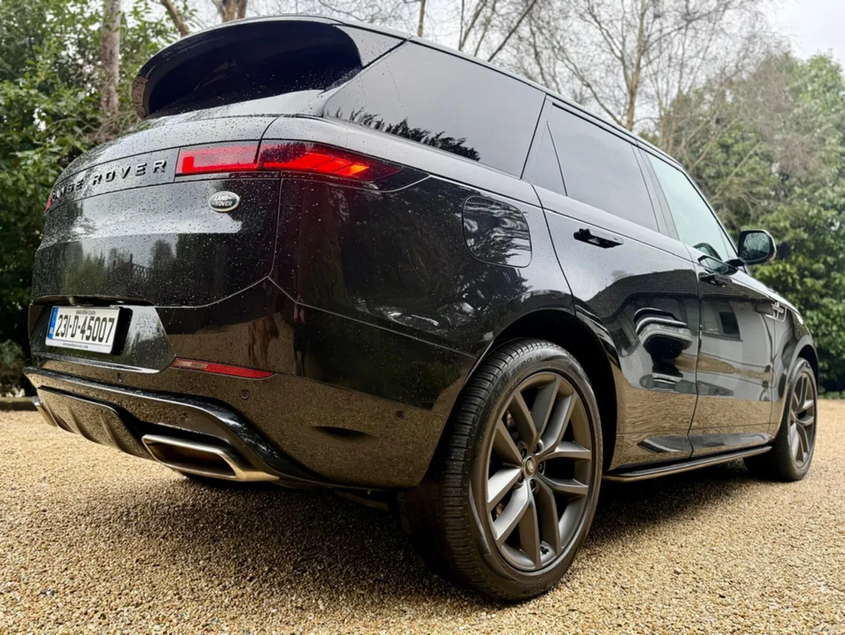 Land Rover Range Rover Sport 3.0 P440E DYNAMIC SE - Image 4