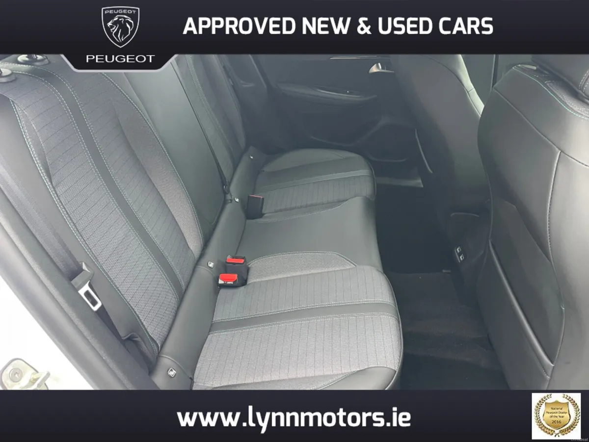 Peugeot 2008 ALLURE 1.2 100 4DR - Image 2