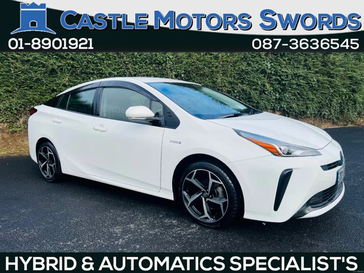 Toyota Prius APPLE CAR PLAY // KEYLESS ENTRY // PR - Image 2