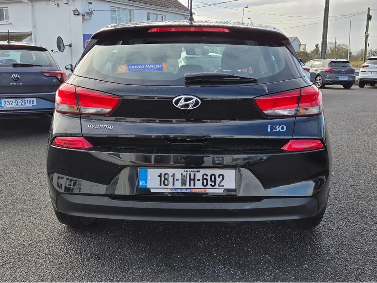 Hyundai i30 I 30 DELUXE 5DR - Image 4