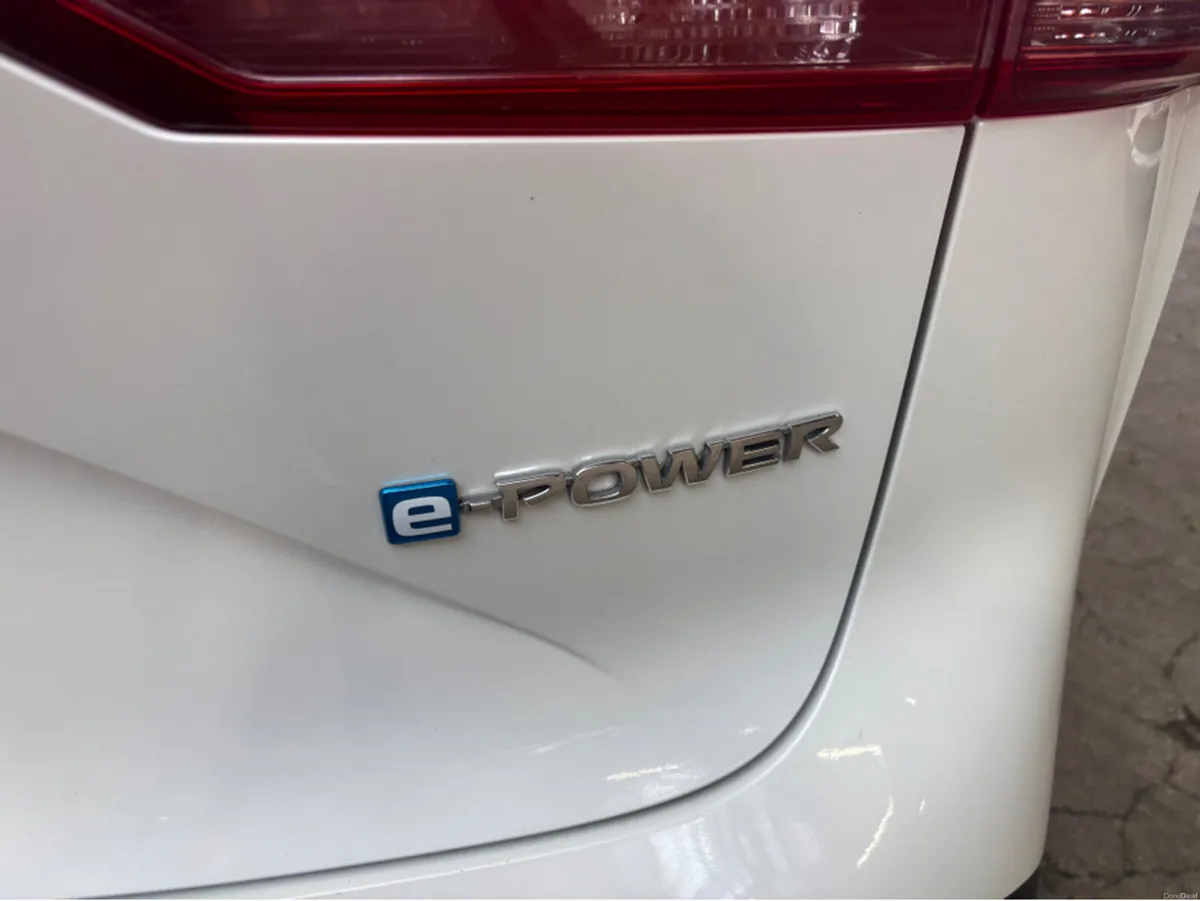 Nissan Qashqai EPOWER SV PREMIUM GR R RR 4DR AUTO - Image 3