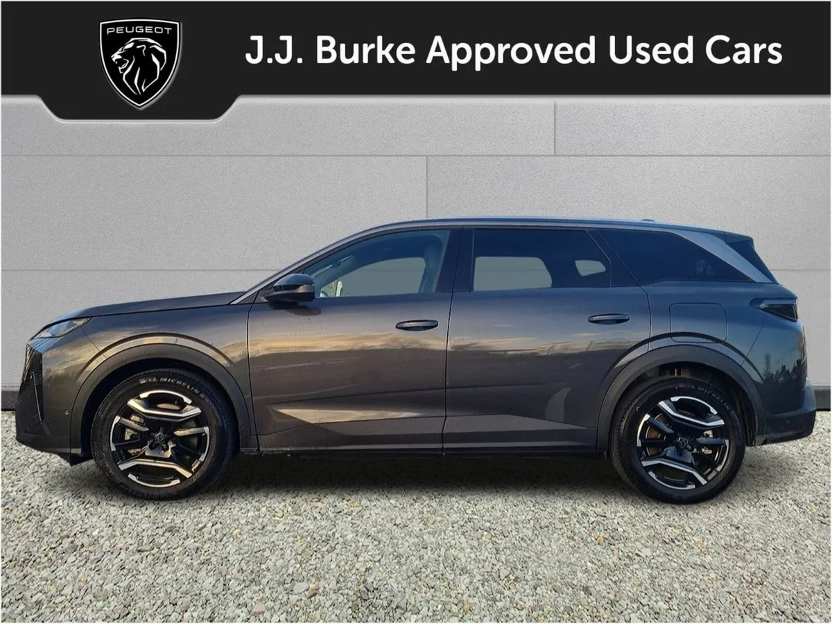 Peugeot 5008 BEV 73kwh 210hp Allure - Image 3