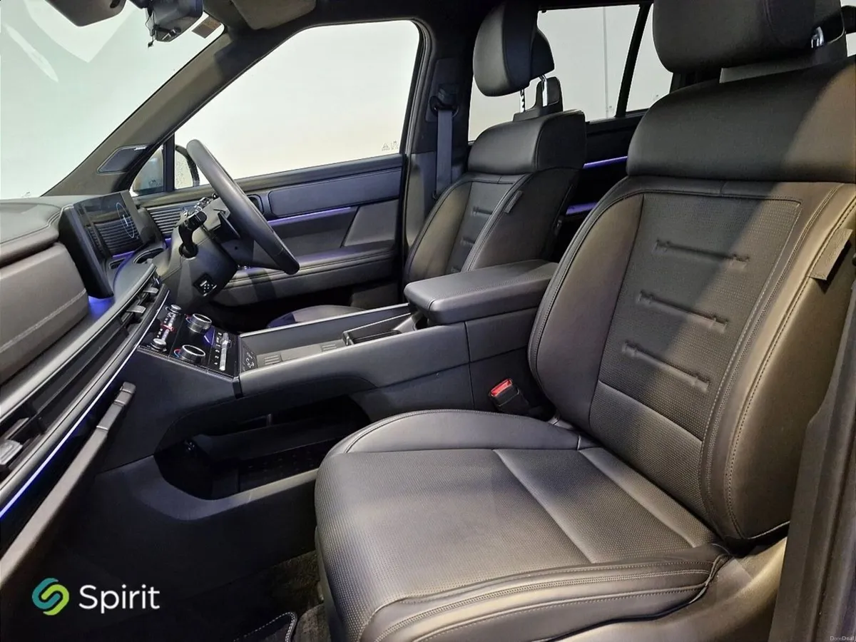 Hyundai Santa Fe PHEV 4WD Premium ** CALL PATRICK - Image 4