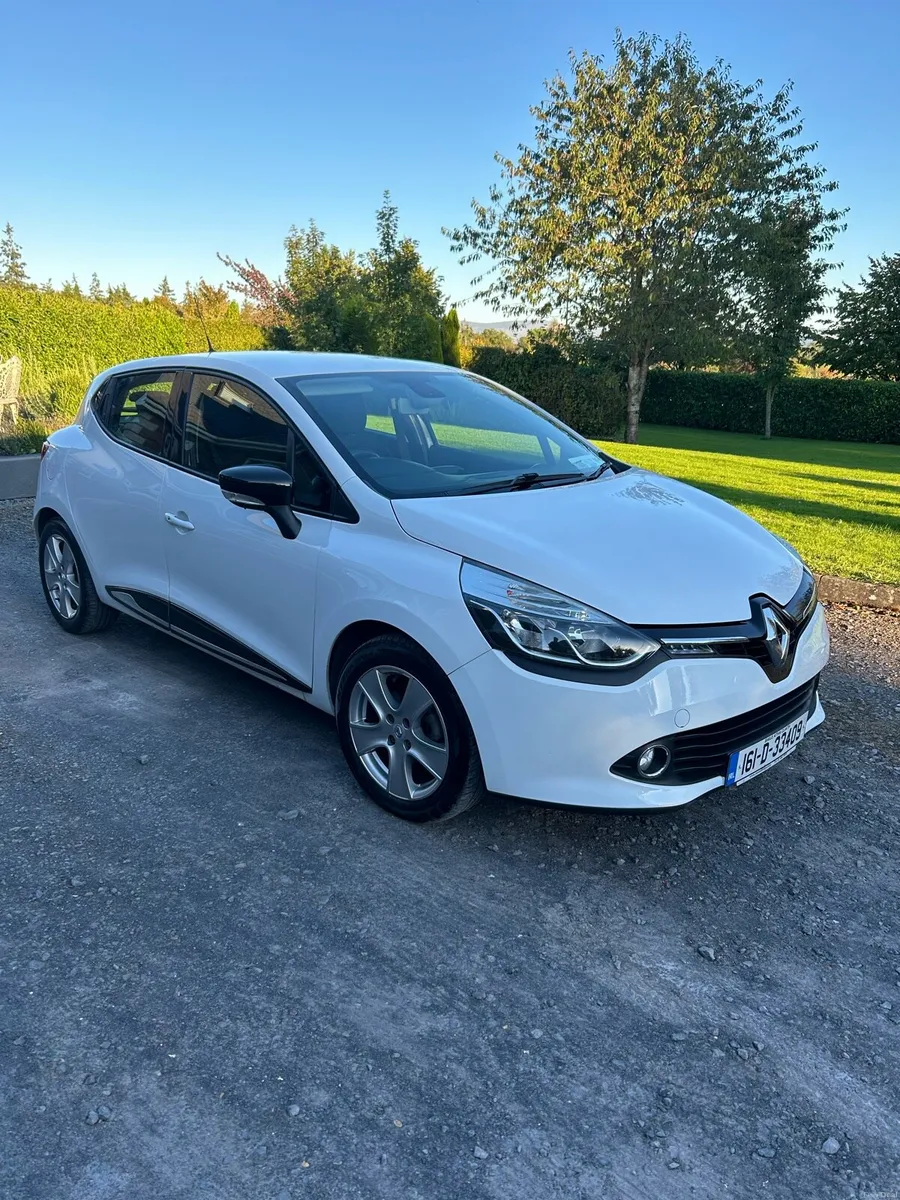 Renault Clio - Image 2